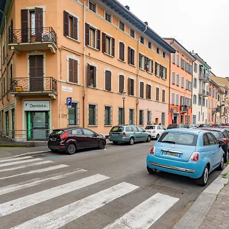 Guesthost - Borgo Bliss In Parma's San Giuseppe District 아파트 *