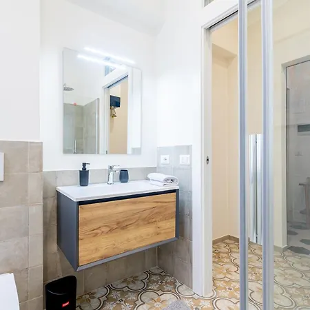 Апартаменты Guesthost - Borgo Bliss In Parma's San Giuseppe District Парма